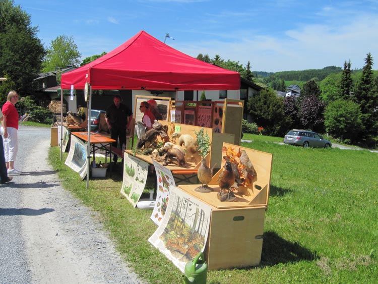 Festzelt und Stände bei der 600-Jahr-Feier